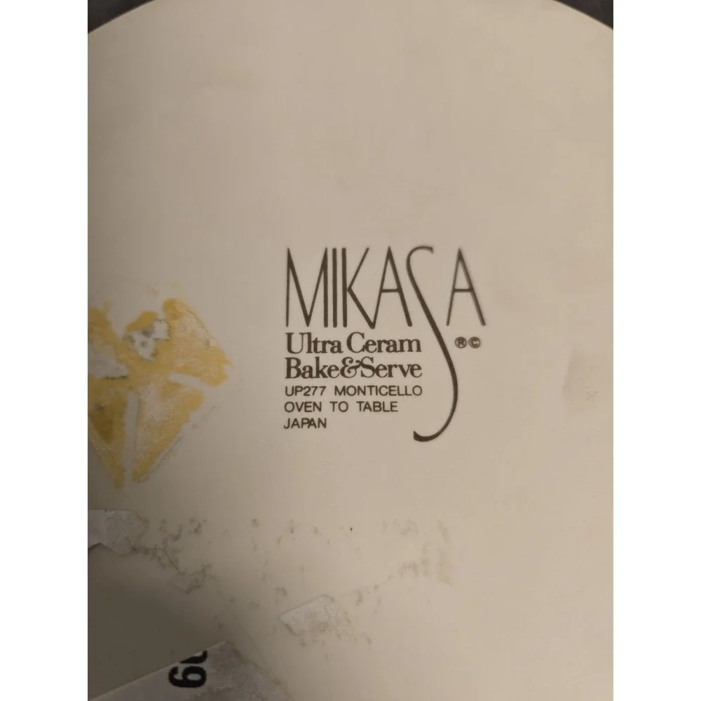 Mikasa Ultra Cream Bake & Serve Covered Casserole Dish Monticello UP277